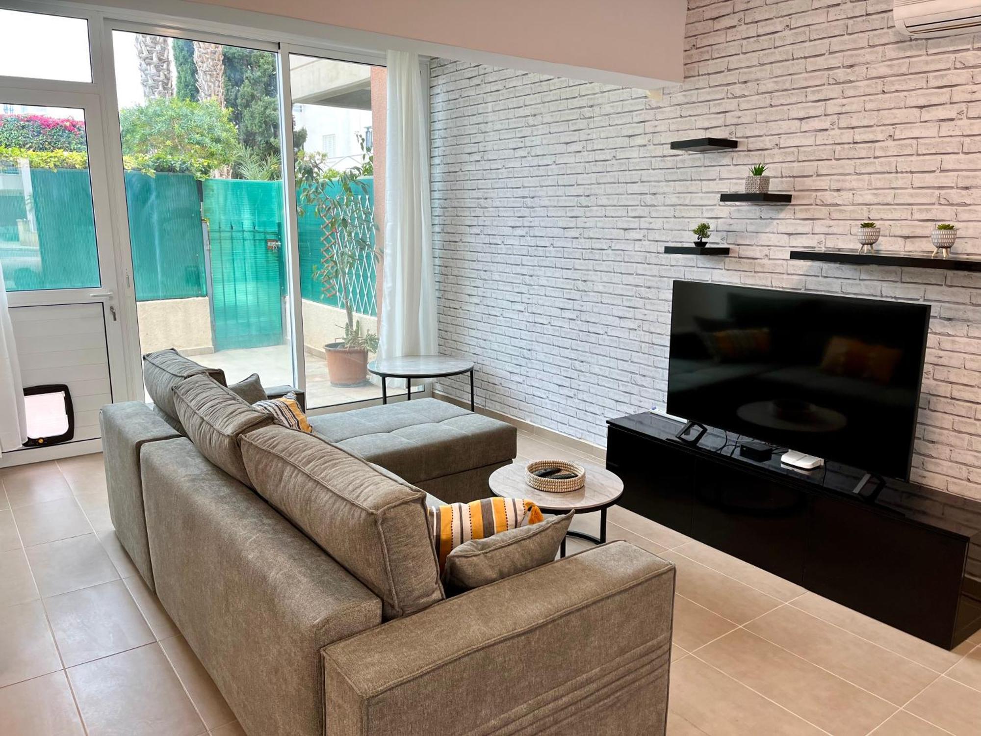 Pafia Crown-jewel 2b, Pool, Prime Location, Apartment Paphos